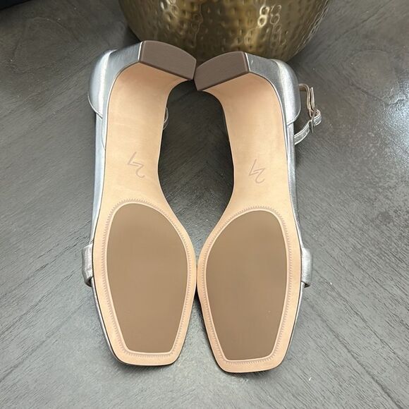 27 EDIT Naturalizer Iriss Ankle Strap Sandal - Picture 4 of 10